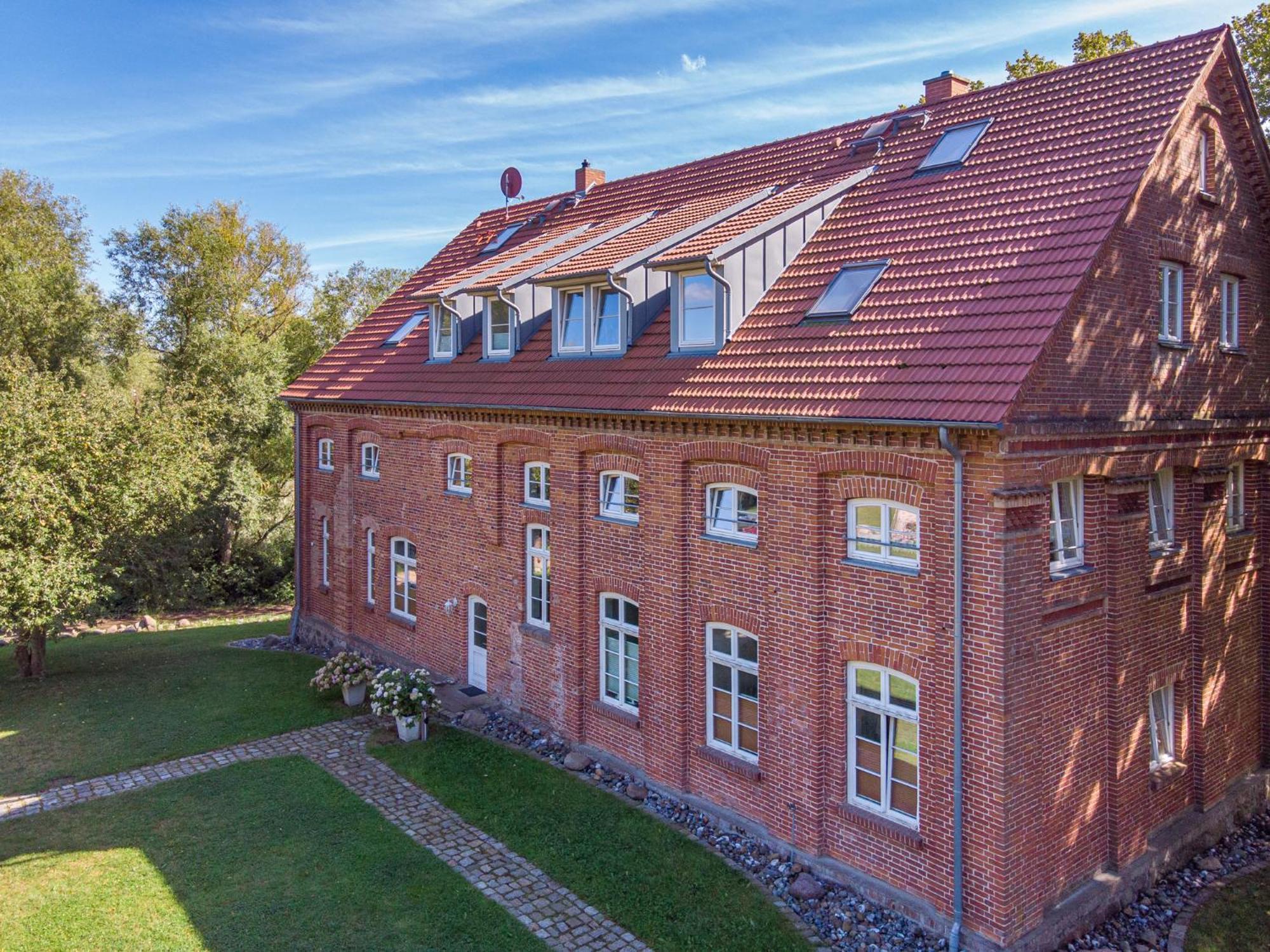 Gutshof Dubnitz - Ferienwohnung 1 "Carlo" 萨斯尼茨 外观 照片