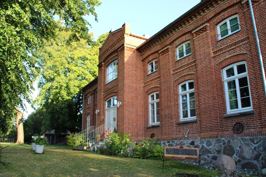Gutshof Dubnitz - Ferienwohnung 1 "Carlo" 萨斯尼茨 外观 照片